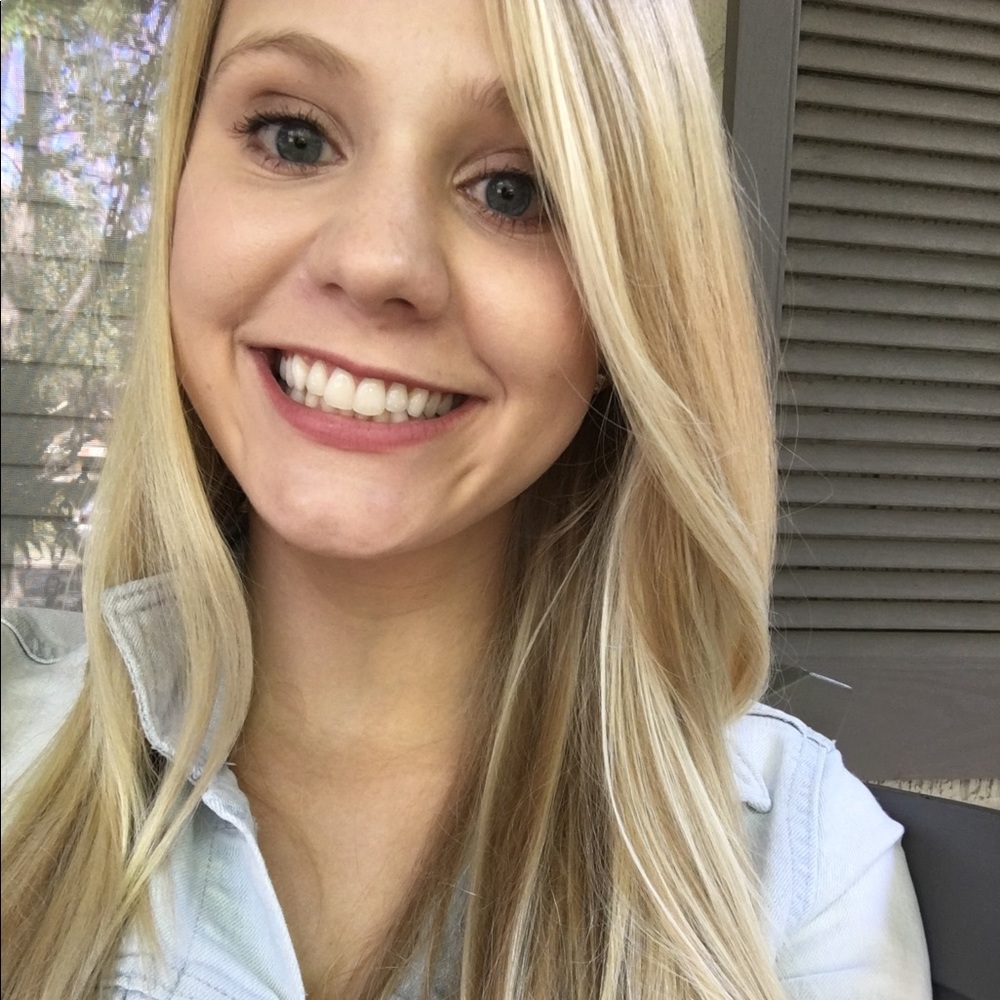 Meet your Posher, Kelly